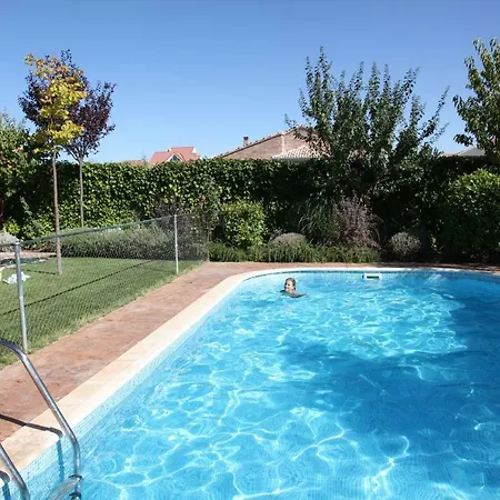 A 40 Minutos De Madrid Holiday home *